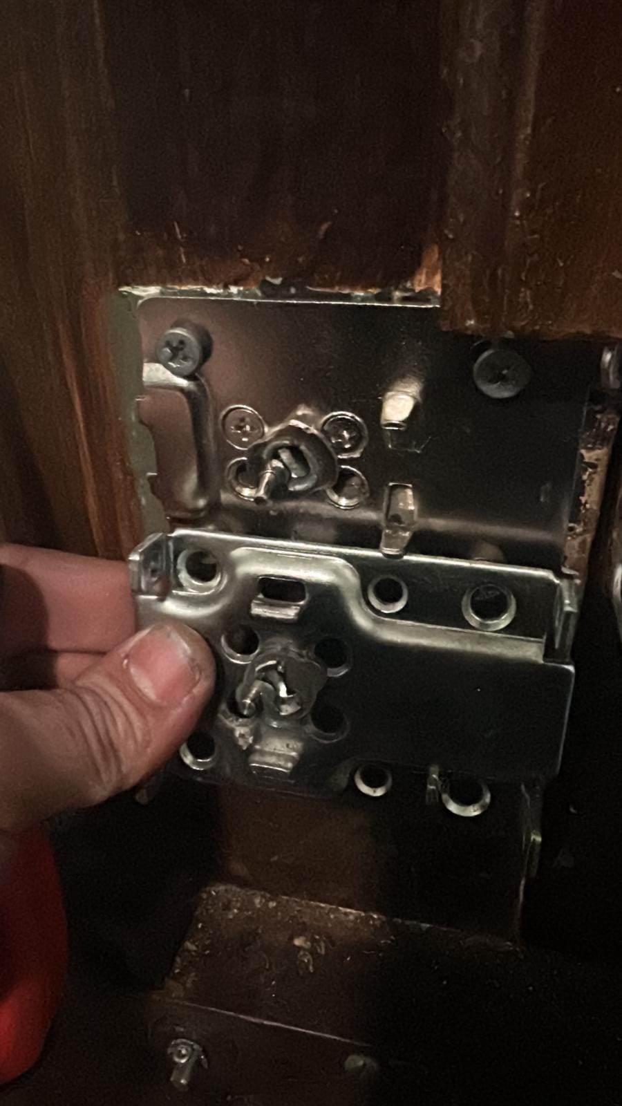 Smart-Lock Innenleben bei Nachrüstung in alter Holztür